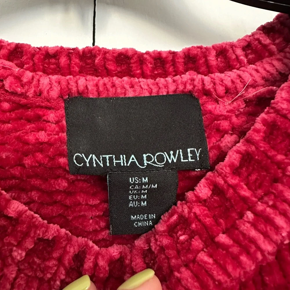 Cynthia Rowley Cozy Chenille Scallop Red Sweater • Size M - Picture 3 of 7